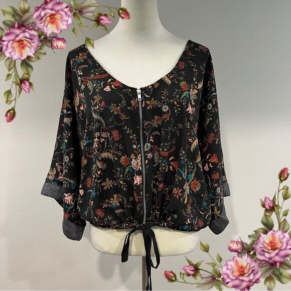 Daytrip Buckle Floral zip up Top with bat sleeves size large - Picture 1 of 12